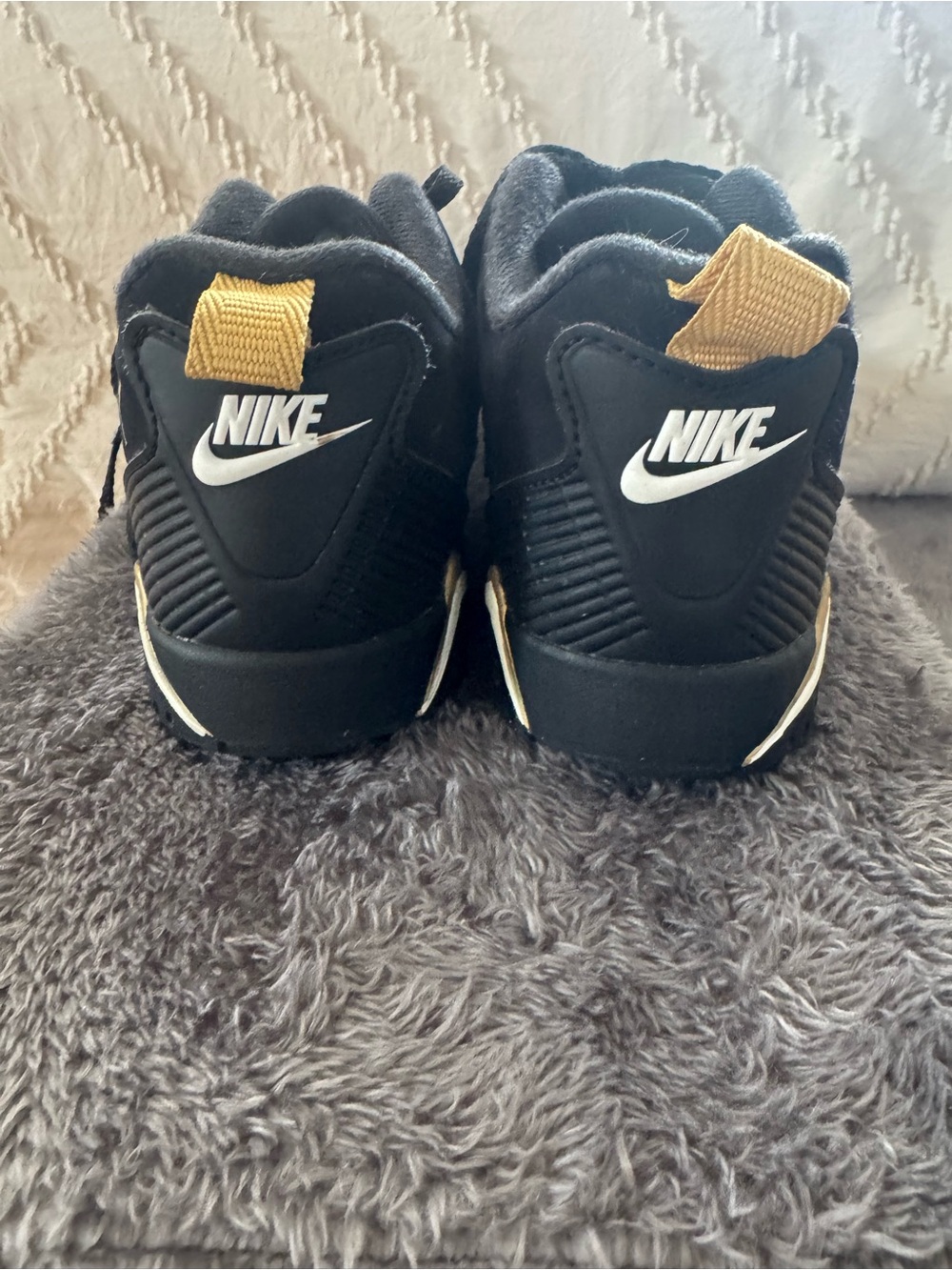 Jordan Kids Size 2.5 Black Gold Low Top Sneakers